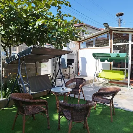 за гости левтерови * 切尔诺莫雷茨