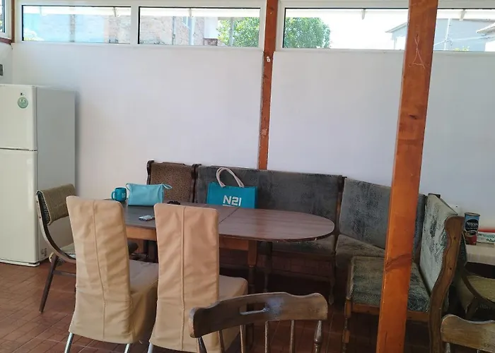 за гости левтерови Tjernomorets